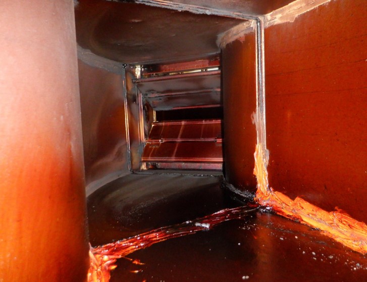 ダクト内清掃前 ダクト内清掃前