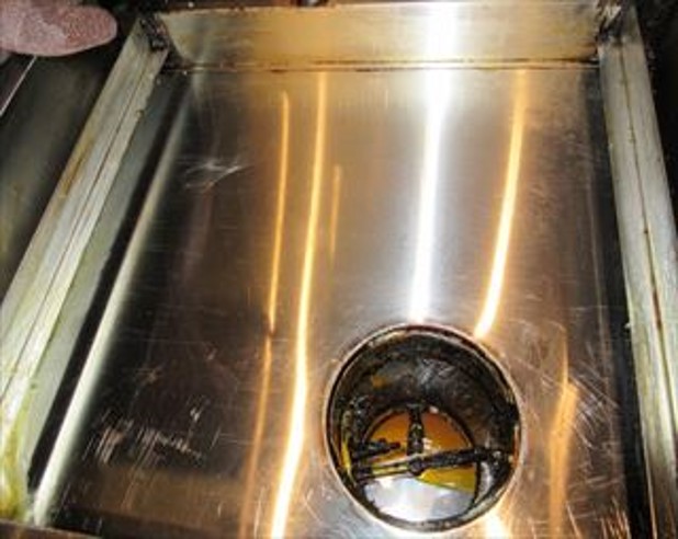 フライヤー清掃後 フライヤー清掃後