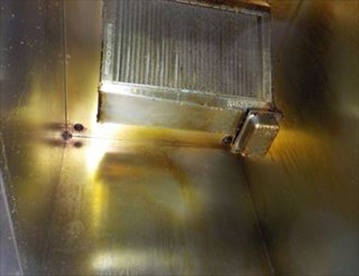 フライヤーフード内清掃前 フライヤーフード内清掃前