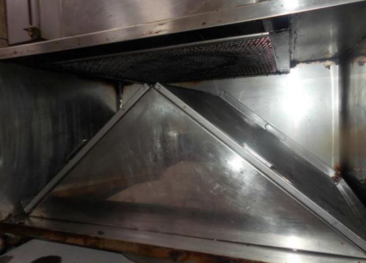 丸ダクト清掃後 フィルターボックス清掃後