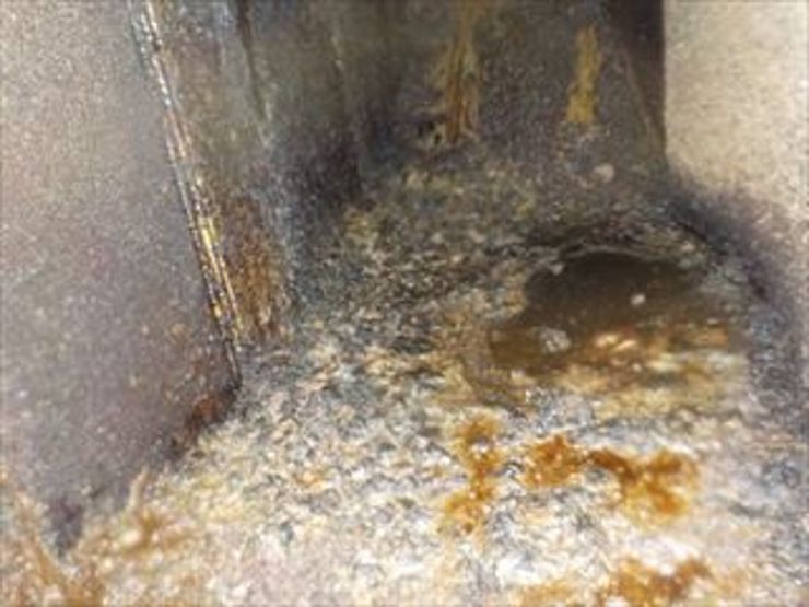 ダクト内洗浄前 ダクト内洗浄前